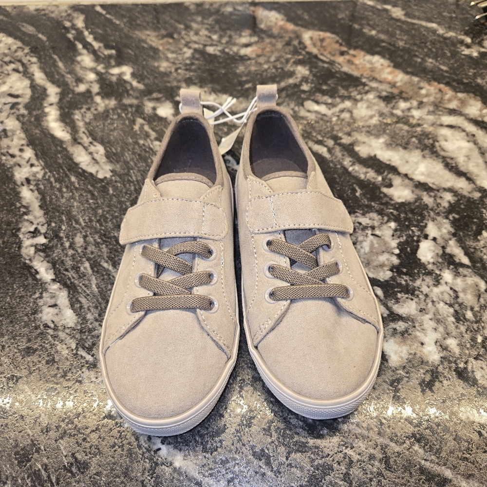 Old Navy Toddler Size 9 Shoes